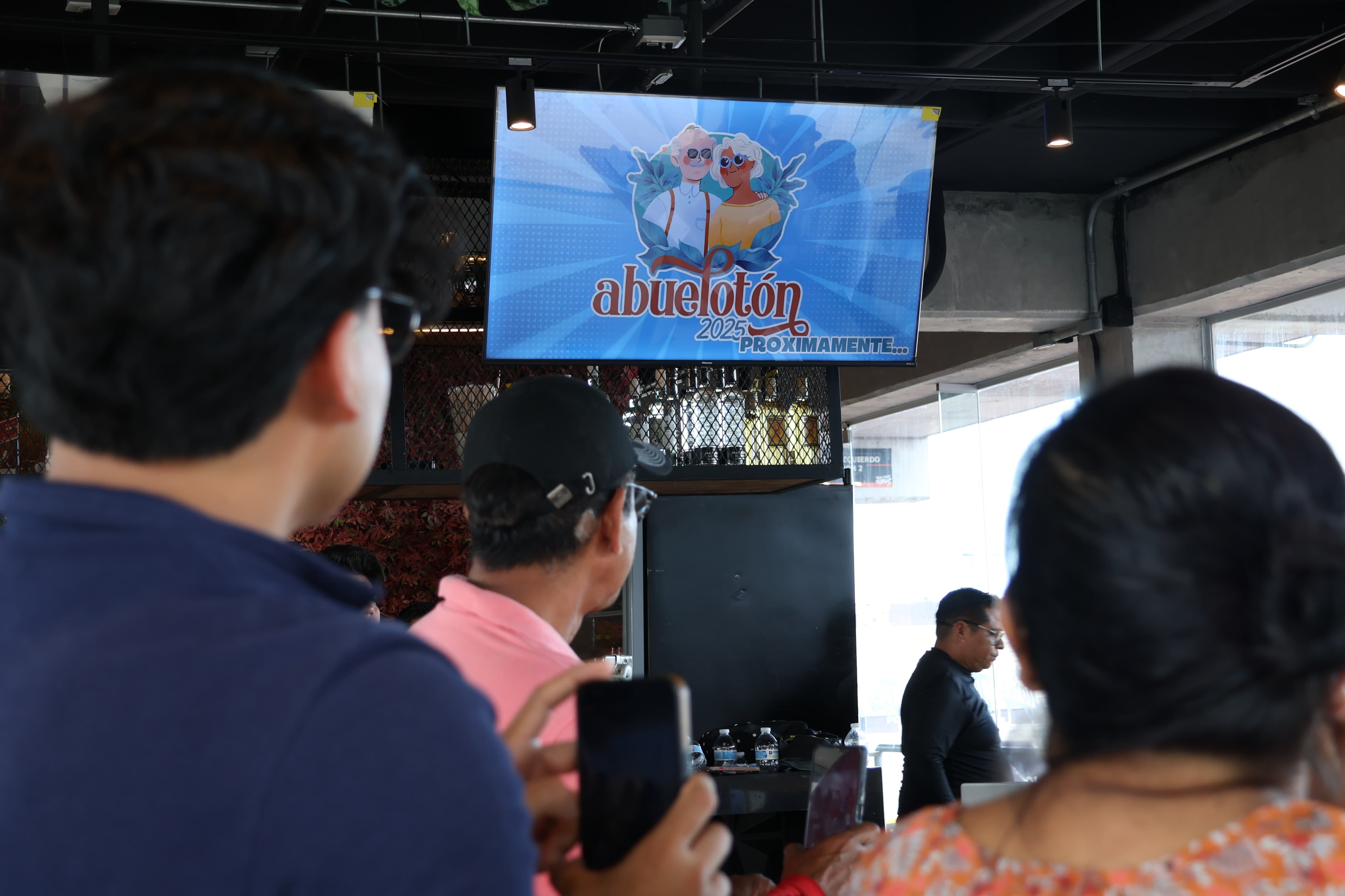 uploads/6/32/01 (2135).Jpeg